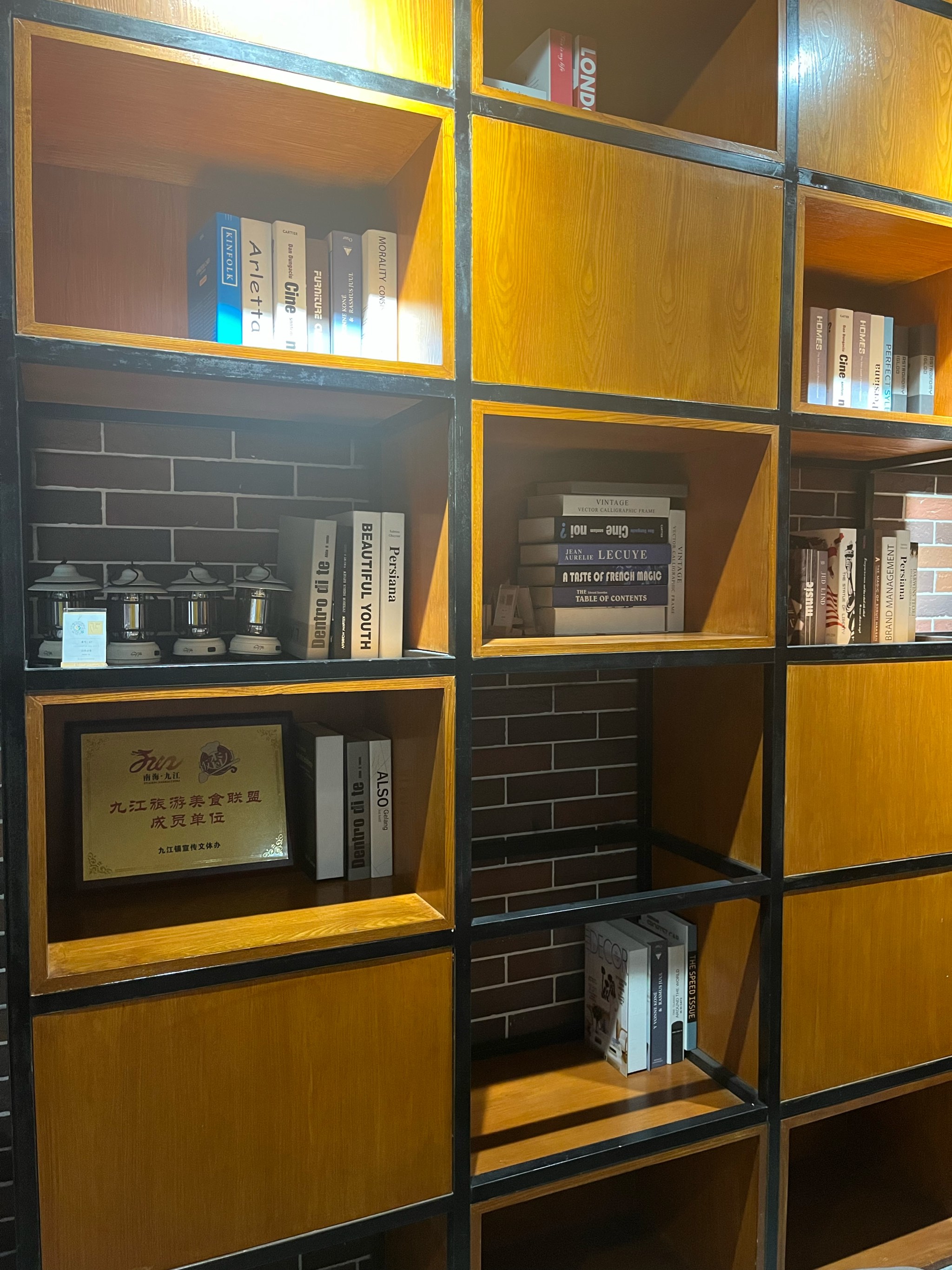 休闲会所休闲会所，都市生活的惬意港湾