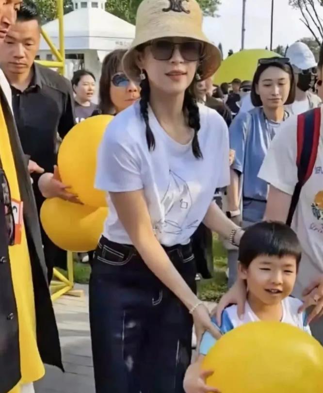 老公不在家儿子妈是你的电影老公不在家，儿子妈是你的温馨时光