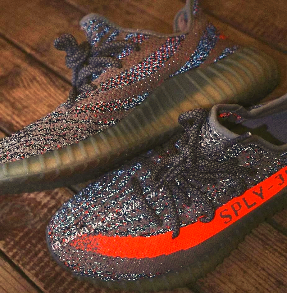 YEEZY350V2亚洲配色，潮流与时尚的完美结合-第2张图片