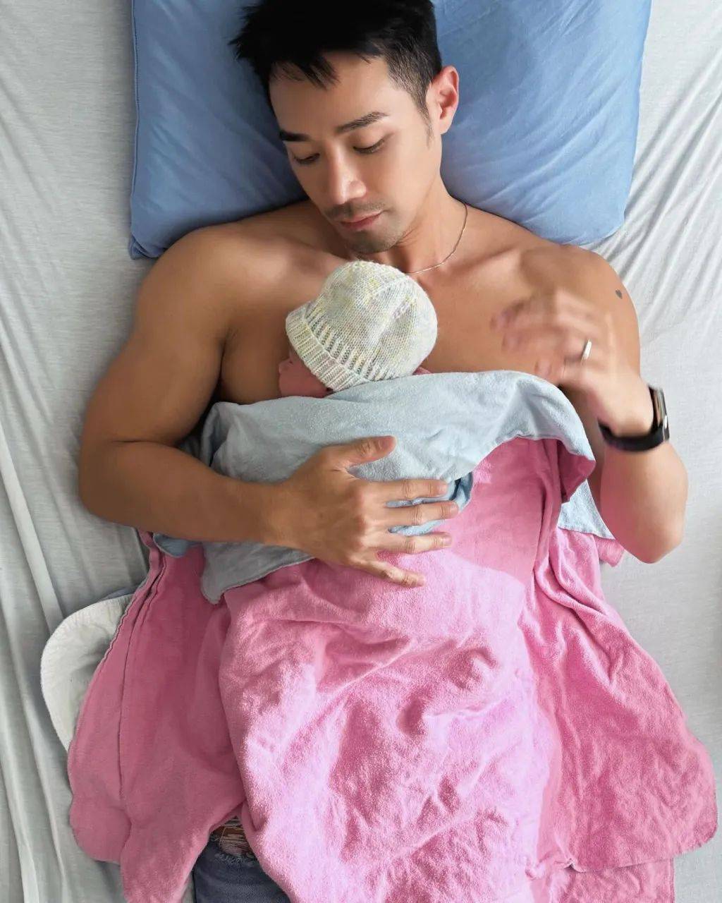 国产猛男GAYB0Y1069视频，探索激情与真实的交融-第3张图片