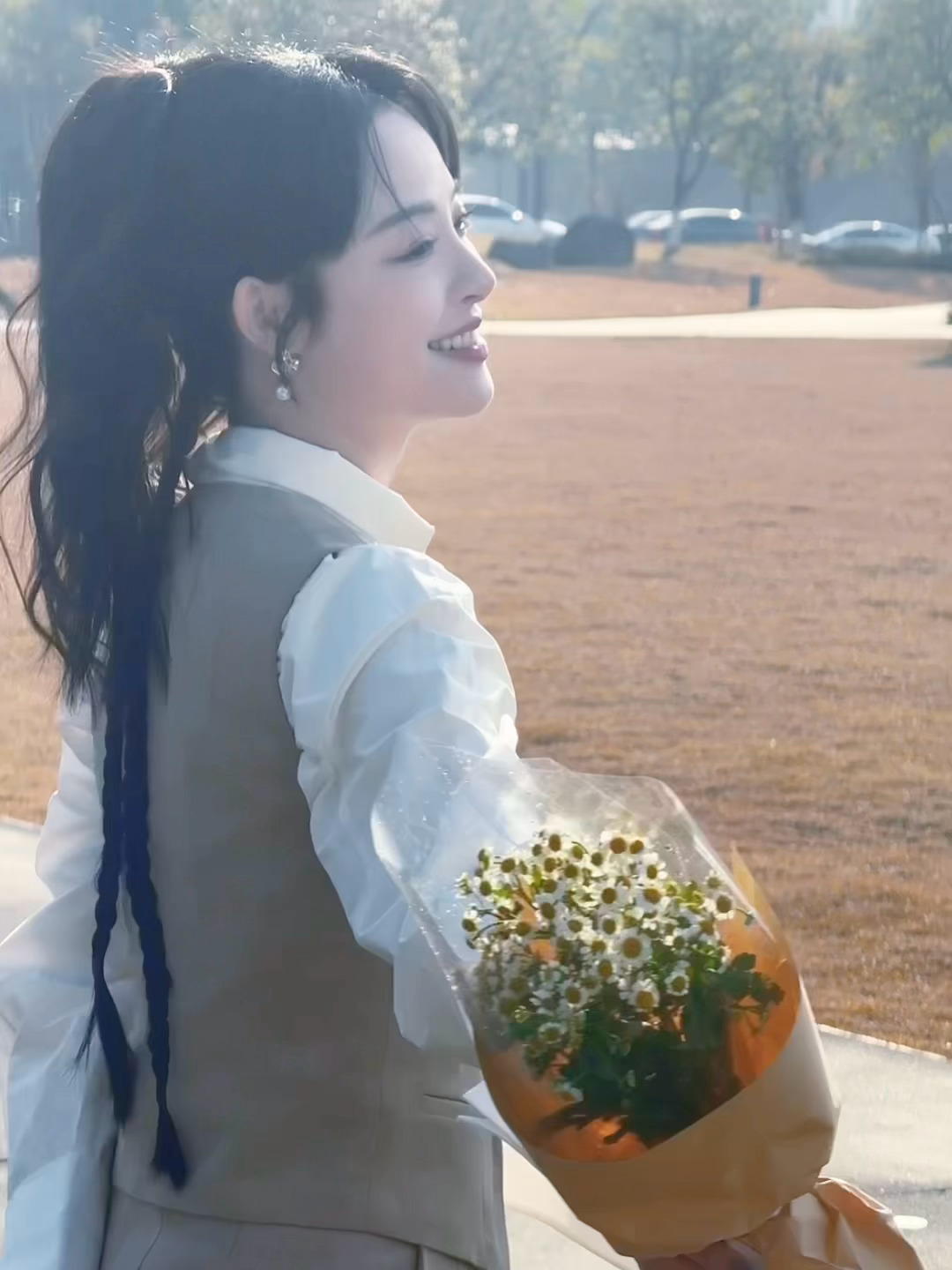 果冻星空传媒儿媳妇，璀璨星河下的温婉之花-第2张图片