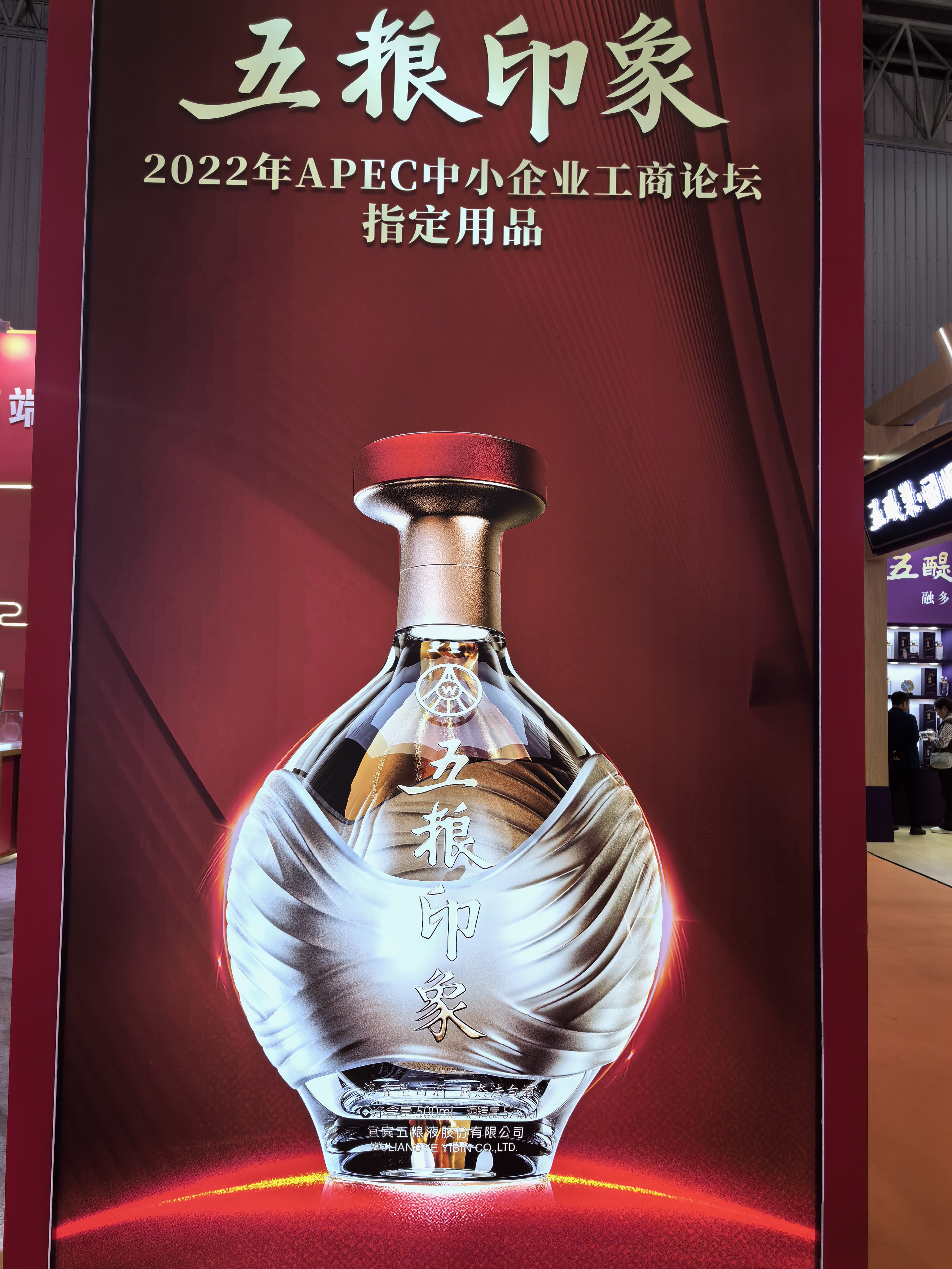 射90黑b丝女射90黑b丝女，魅力四溢的时尚女神-第3张图片