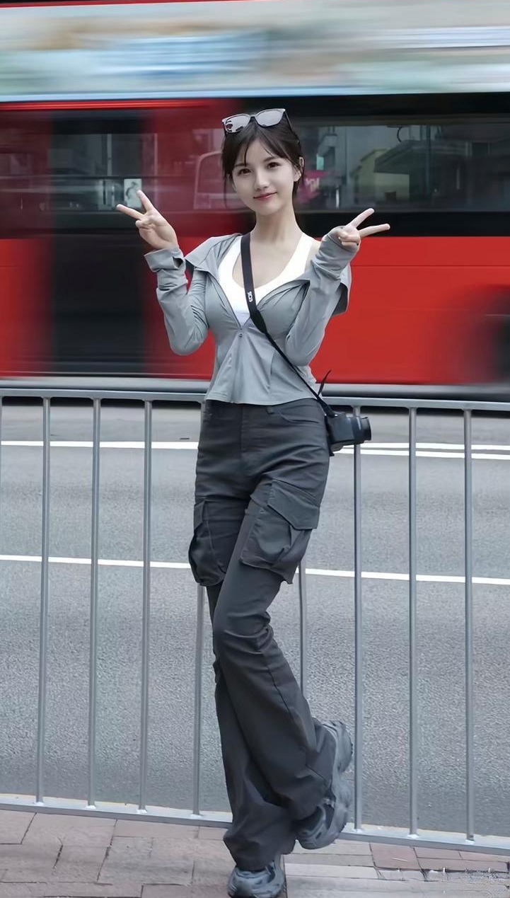 齐x小短裙是什么意思齐x小短裙的时尚魅力-第2张图片
