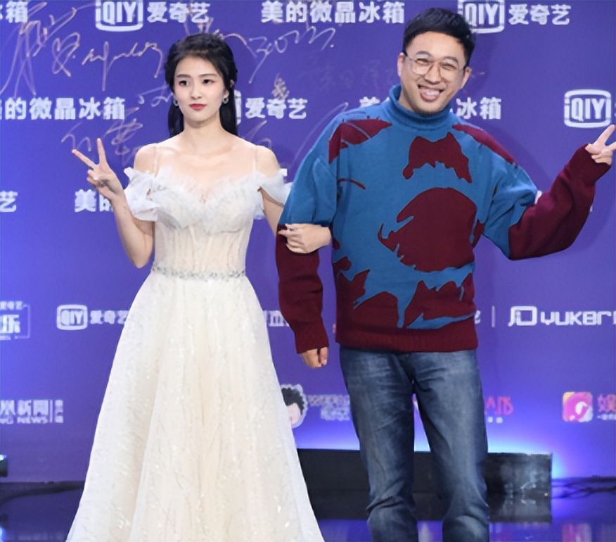 最新明星八卦资讯最新明星八卦，明星们的最新动态与热点话题-第2张图片