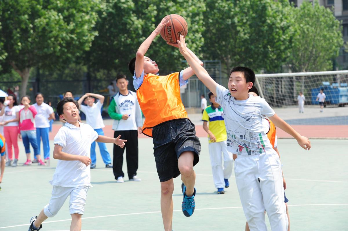 被体育老师C了一节课
