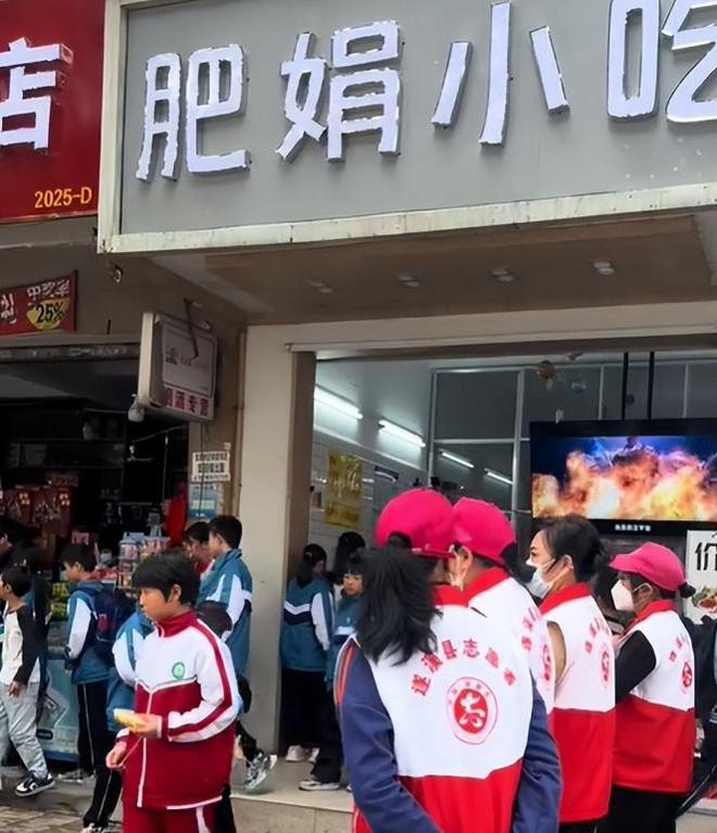 胖妹做菜全部视频 近期警察网记者张津瑜视频事件概述