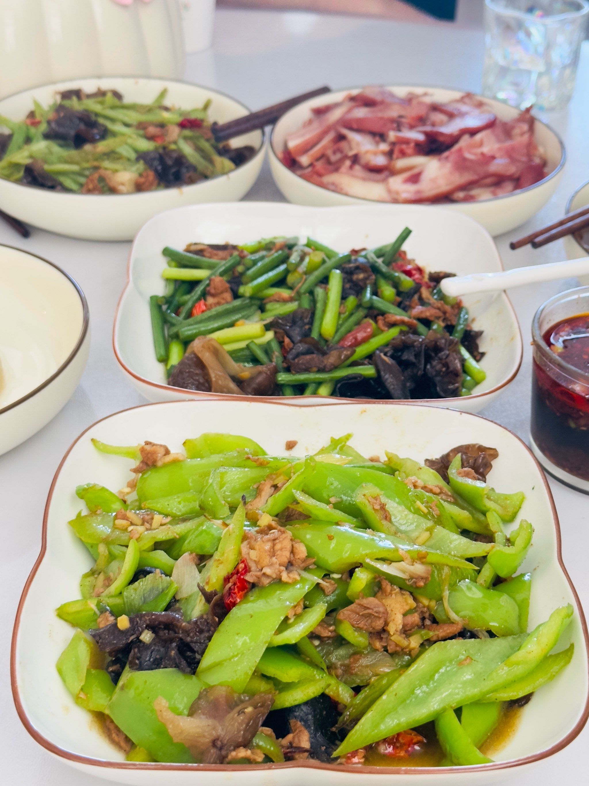料理妈妈料理妈妈，用心烹饪的家庭温暖