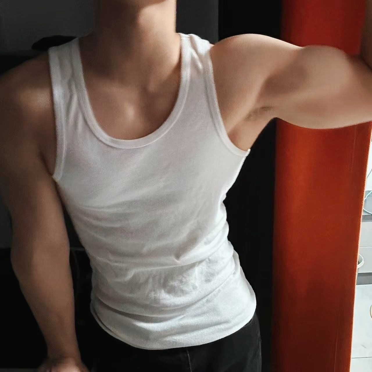 男按摩师用嘴吃我下面男按摩师用嘴吃我下面