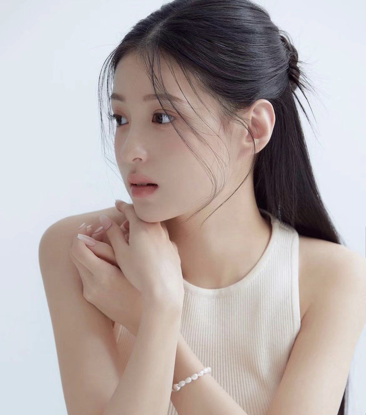 美女日系裸妆照美女日系裸妆照