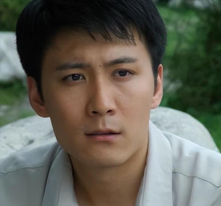 好满1V2影帝影帝风华，好满1V2的璀璨演艺之路-第2张图片