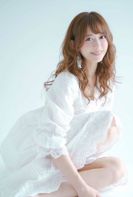 欧美成人护士h版希岛爱理欧美成人护士h版，探索专业与人文的交融-第3张图片