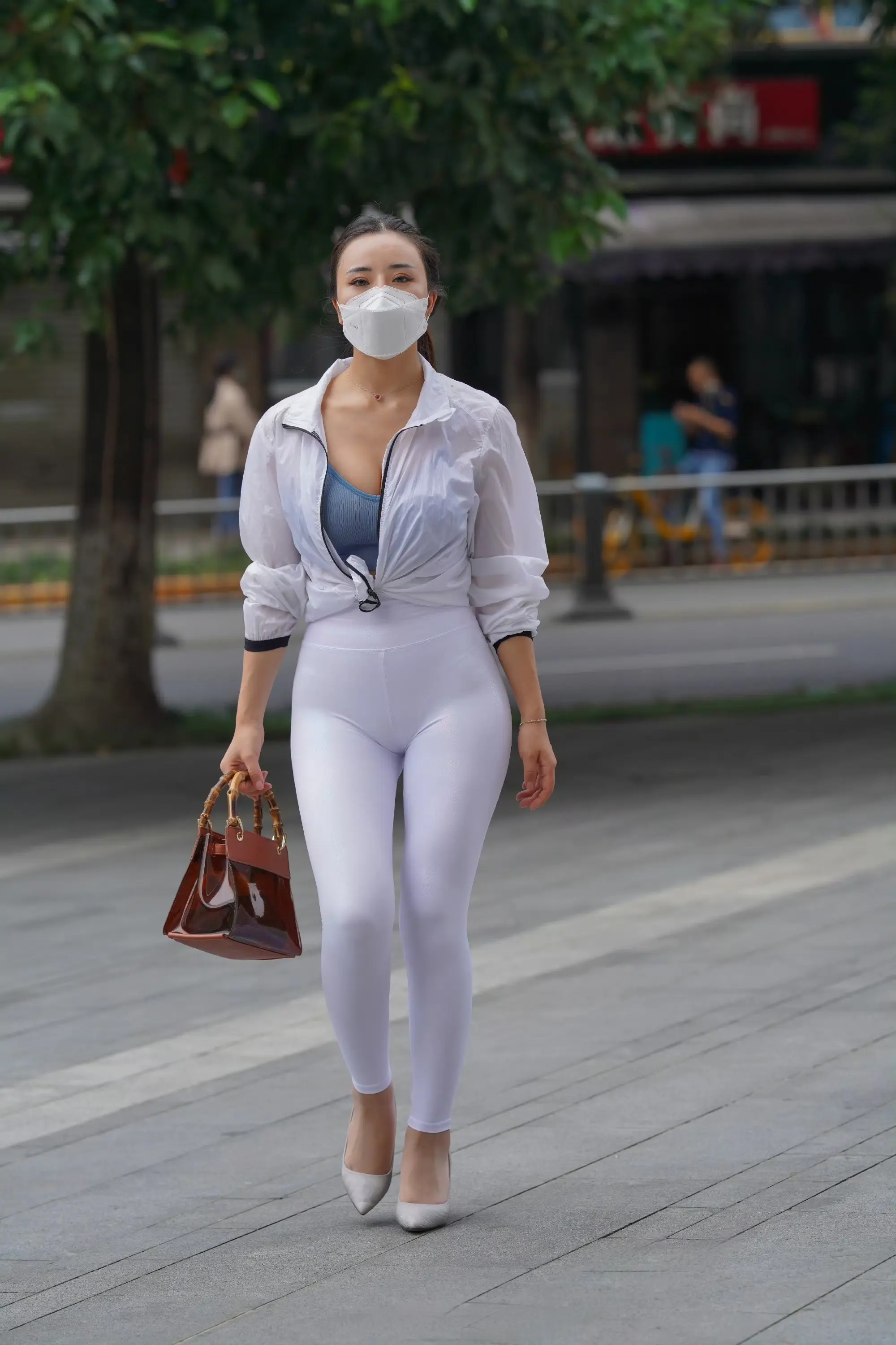 4399在线观看免费高清电视剧少妇被又大又粗又爽毛片欧美之旅-第2张图片