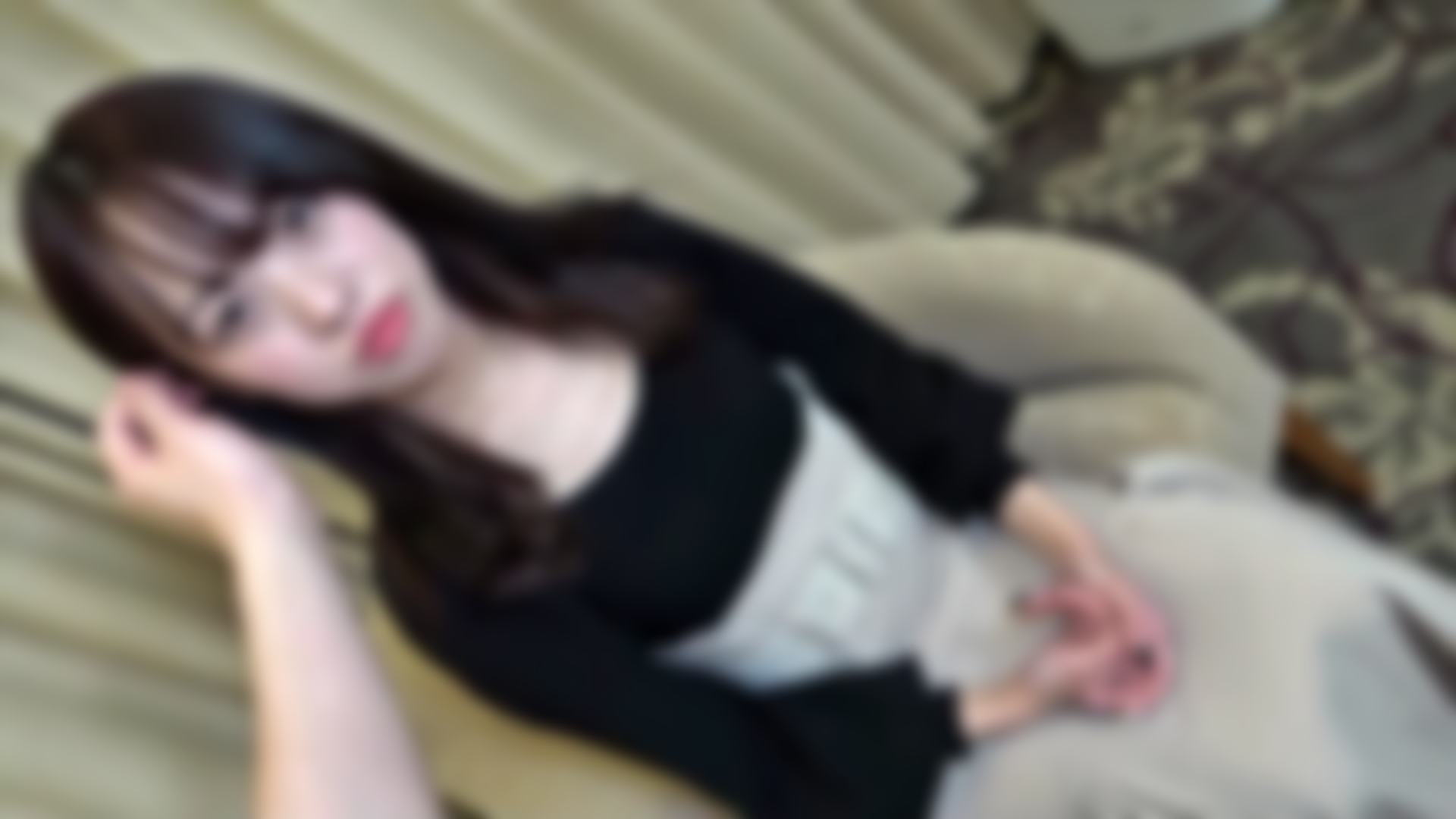 校花在上课时强迫做H的事校花上课时被迫做H之事-第1张图片