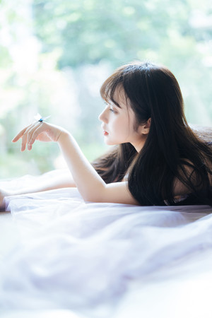 久久精品美女-第3张图片