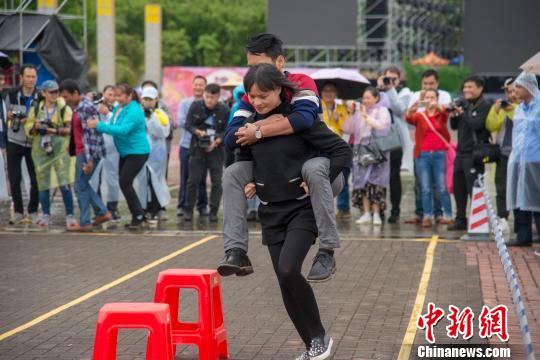 老公带我参加夫妻运动老公带我参加夫妻运动-第2张图片