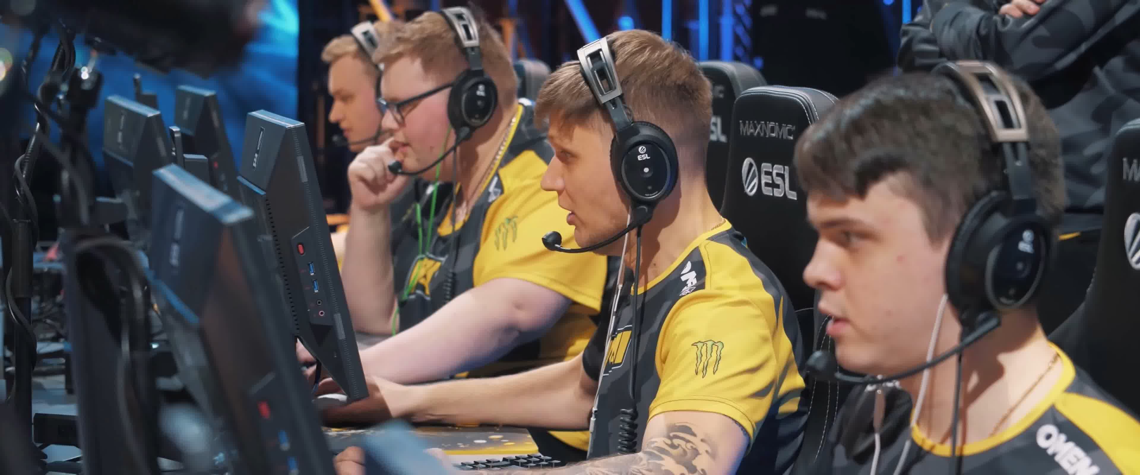 国外真人csgo视频播放国外真人CSGO视频，体验刺激与乐趣