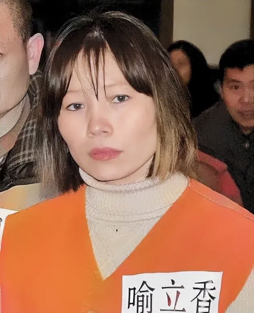 干别人老婆还当面打电话老婆被快递员干了一下午-第1张图片
