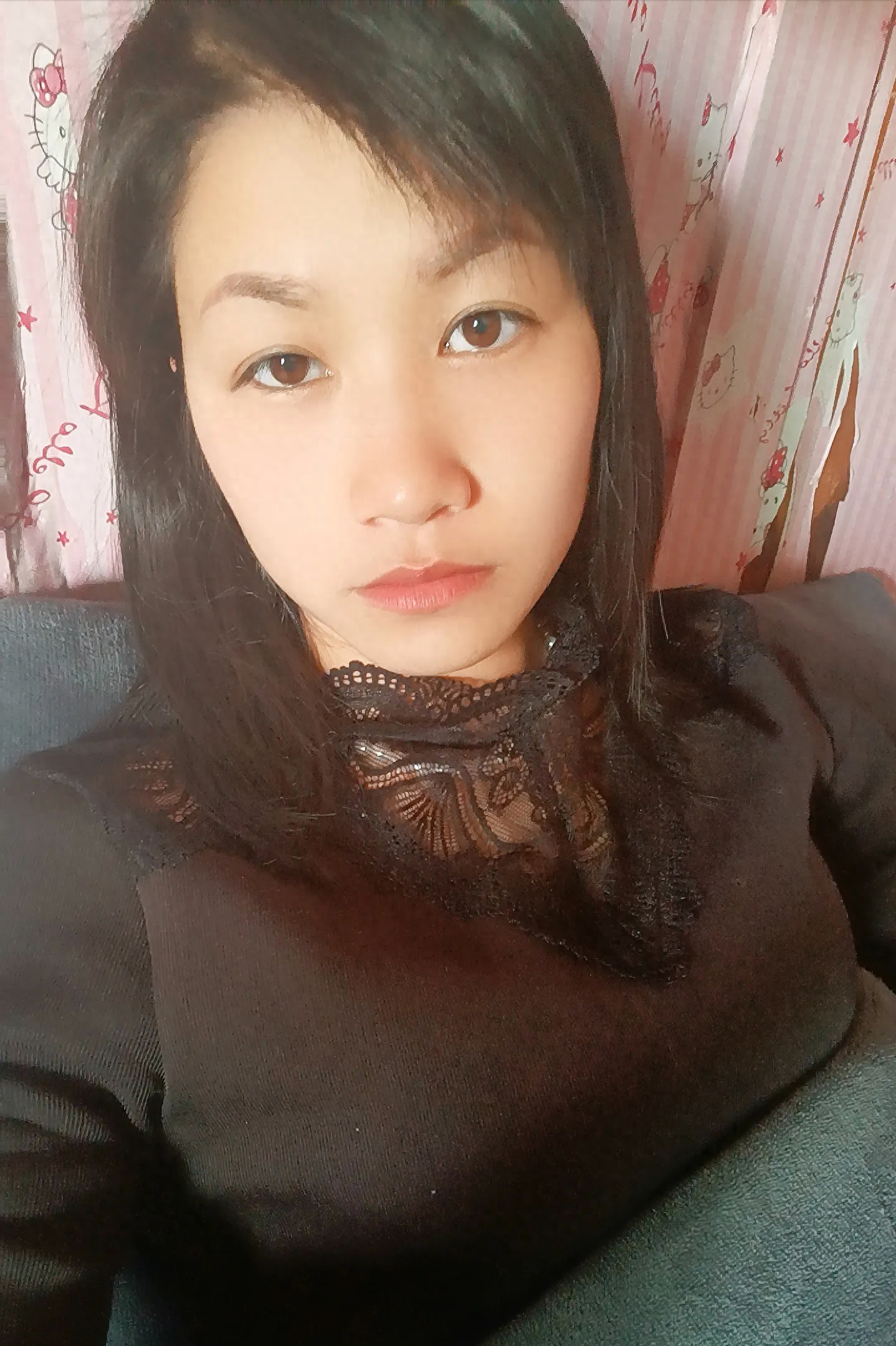 越南妹妹照片越南妹妹，异国风情中的温婉佳人-第3张图片