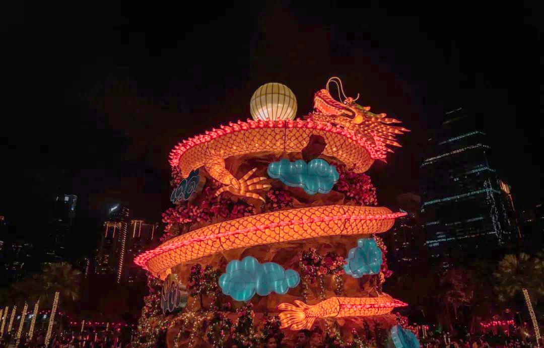 香港6合综合出号走势图香港六合，繁华都市的魅力与多元文化