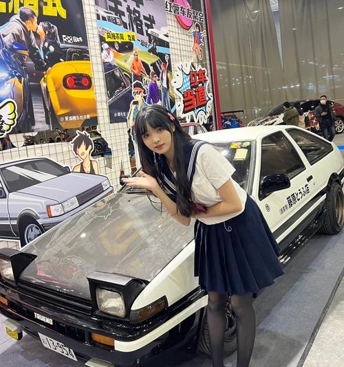 qq飞车ae86和阿斯顿马丁哪个好QQ飞车AE86，复古与激情的完美结合-第1张图片