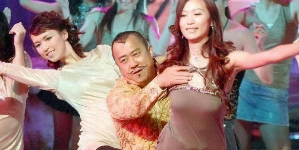 曾宝仪男友交往后才知她爸是曾志伟曾宝仪男友揭秘