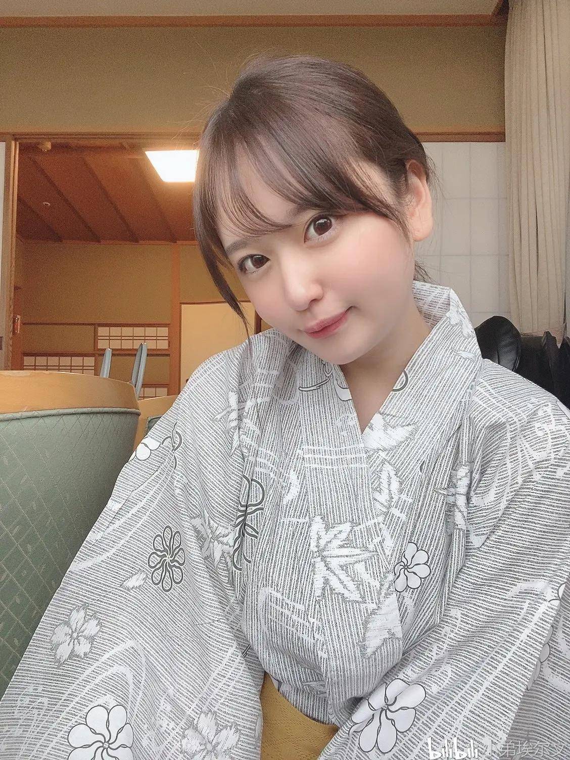 冲田杏梨作品截图，艺术之美-第2张图片
