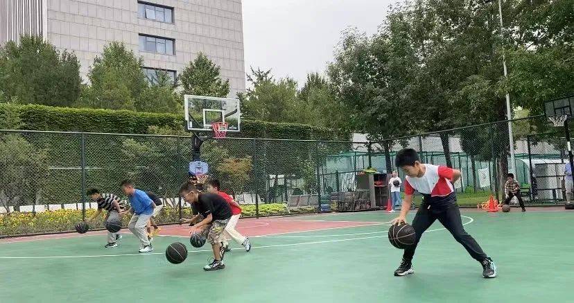 体育生风采，粗大、紫黑、浑浊、白稠的独特魅力-第3张图片