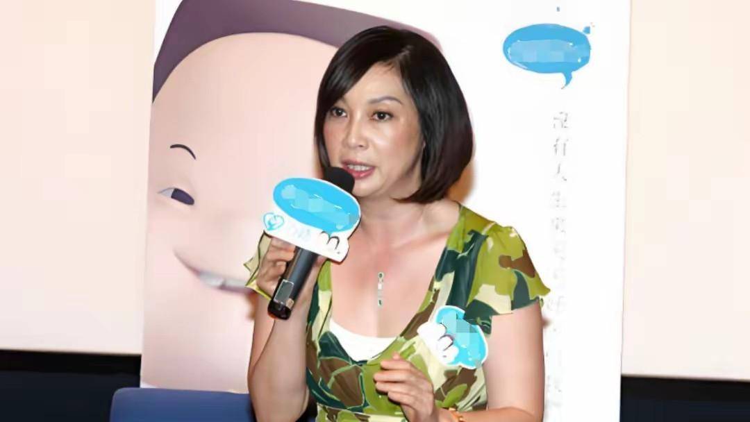 娇妻玩4P被3个男子伺候辣文-第2张图片