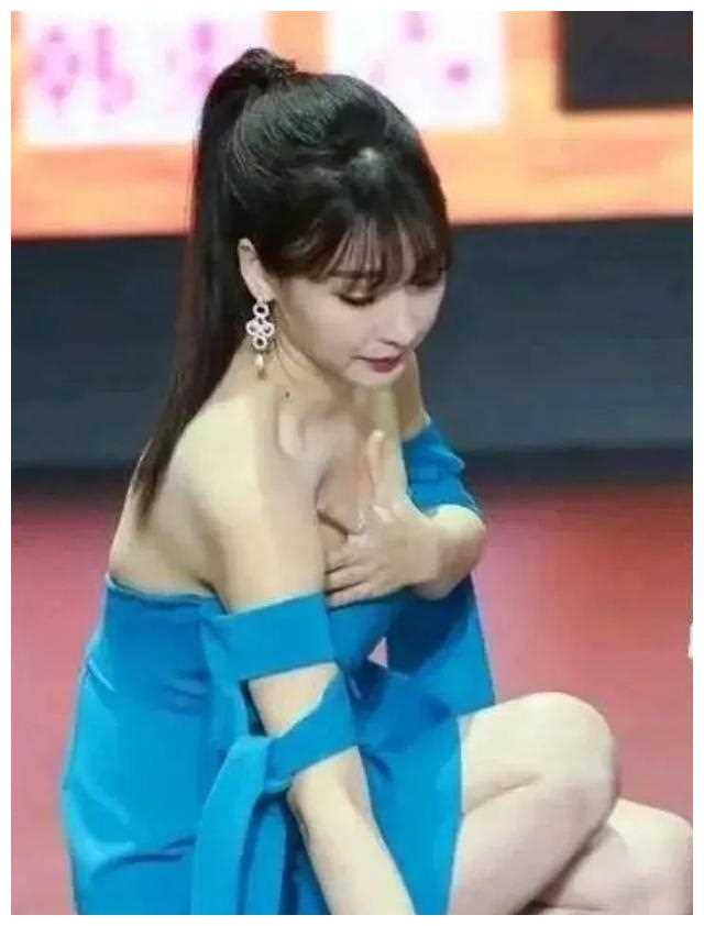 美女的整个乳头无遮挡美女无遮挡的魅力