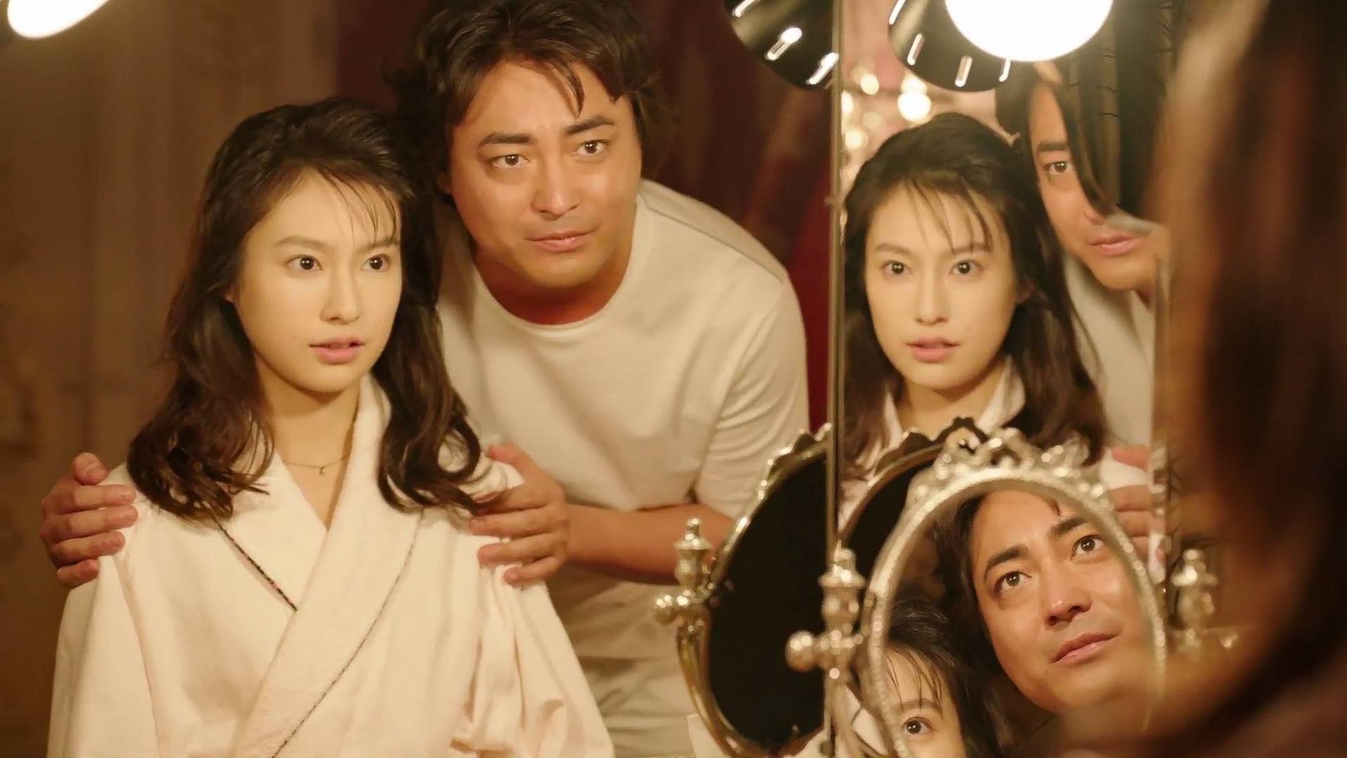 成人 黄 色 大 片成人电影中的黄色大片-第2张图片