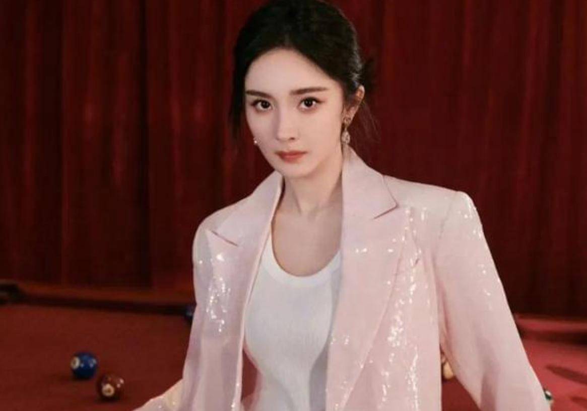 杨幂被强干全图杨幂被强干全图事件引发关注-第2张图片