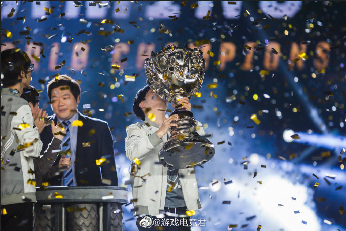 英雄联盟礼包，热血召唤，惊喜连连-第2张图片
