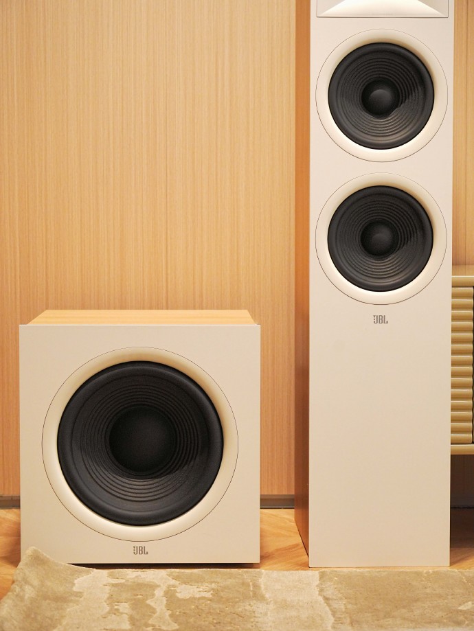 JBL698家庭影院，视听盛宴的完美选择-第2张图片