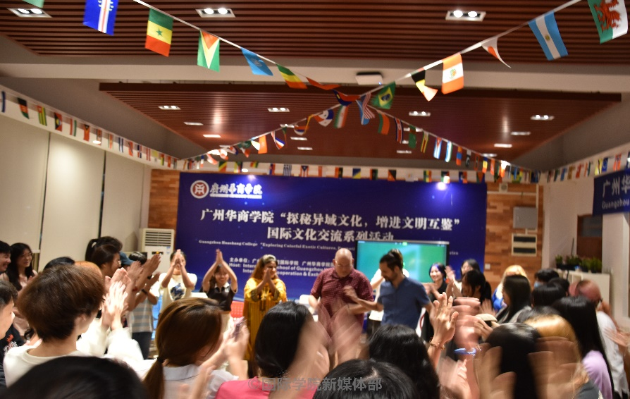 亚欧免费观看在线观看，探索文化交流的新途径-第3张图片