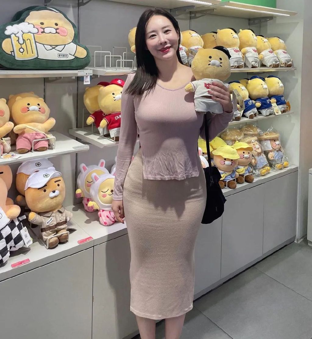 丰满的大白屁股ass丰满的大白屁股