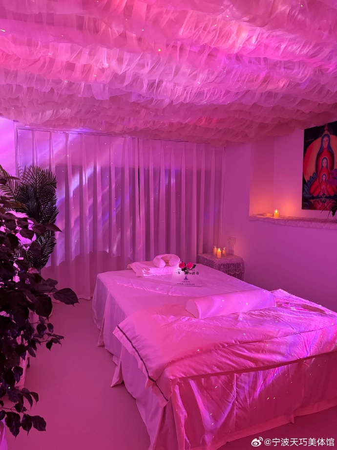 女人私密深处精油按摩在线观看女人私密深处精油按摩，深层滋养与舒适体验-第2张图片