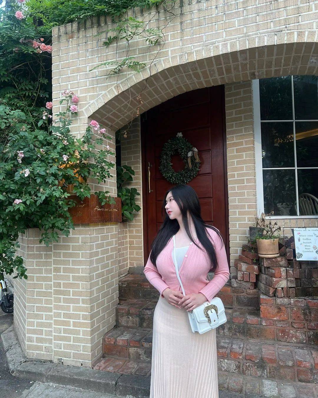 性少妇JEALOUSVUE成熟性少妇的嫉妒与成熟-第2张图片