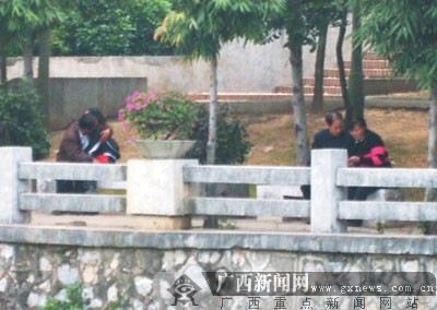 校园色情校园色情，阴影下的青春