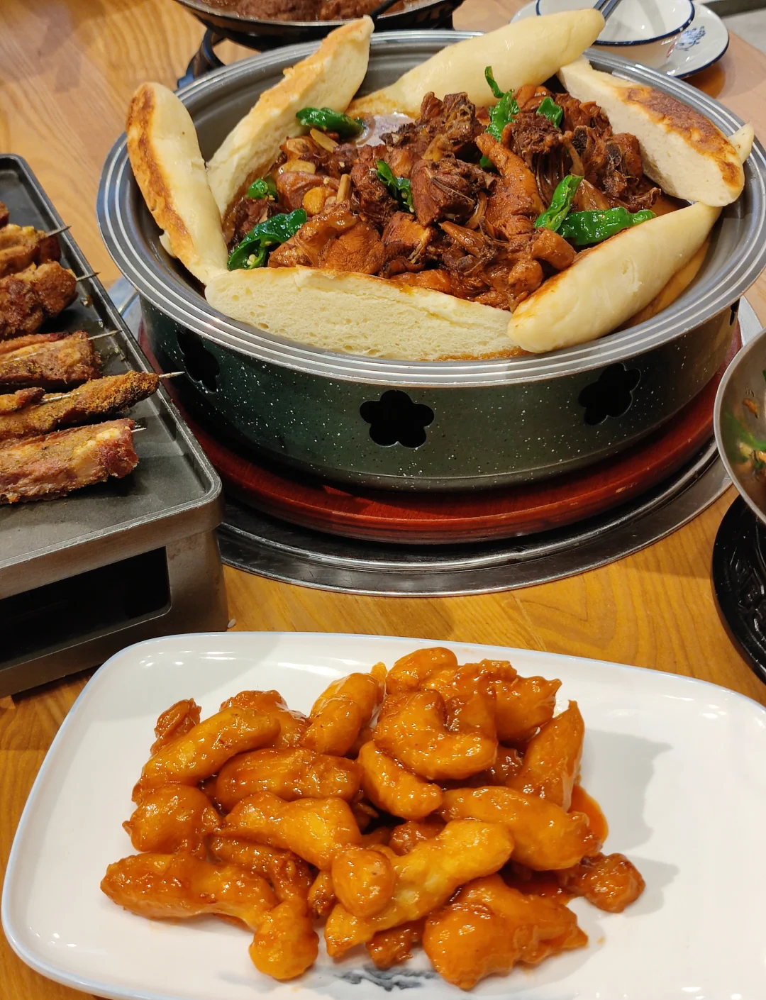六和鸡产品厂家在哪里六合鸡，美食之韵
