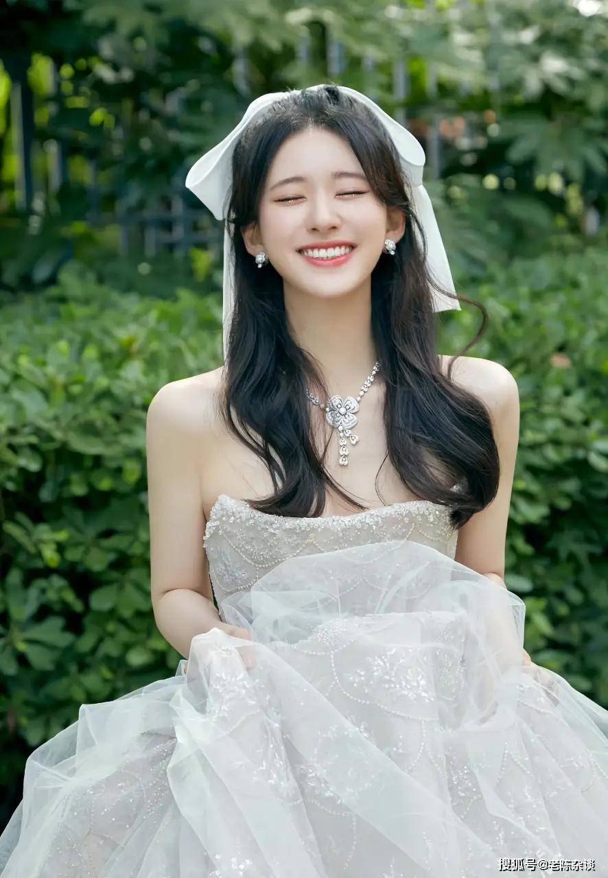 韩国女主播朴妮唛艳，魅力四溢的直播女神