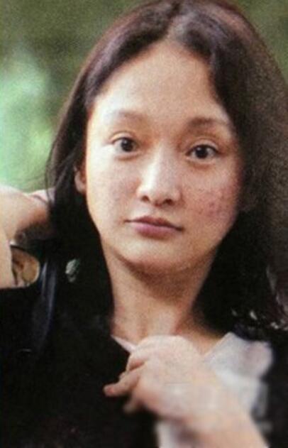 自拍与偷拍，双重视角下的探索