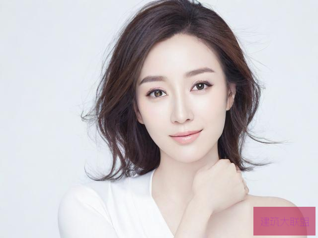 李美李美，优雅与智慧并存的女性典范